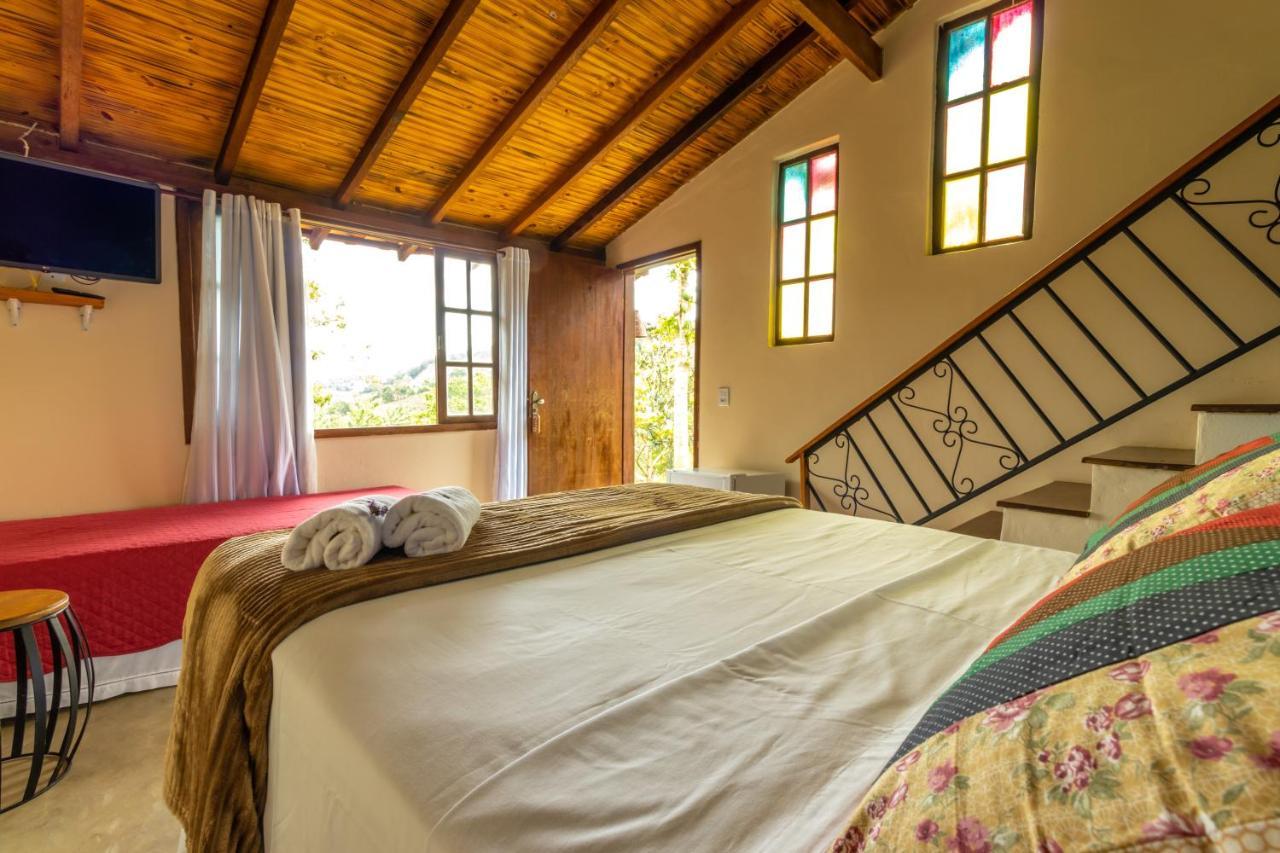 Casa Do Geninho - Suites Conceicao da Ibitipoca Ngoại thất bức ảnh